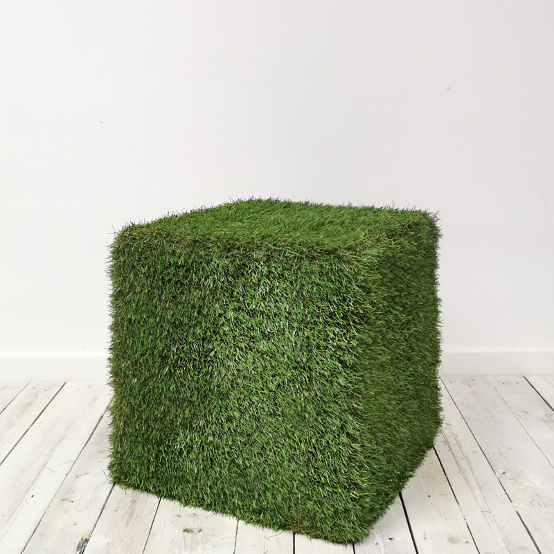 Grass Cube Seat